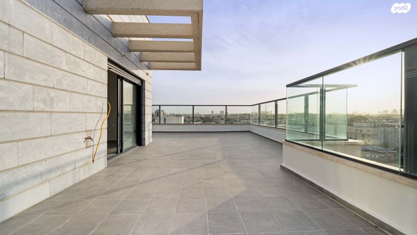 גג/ פנטהאוז