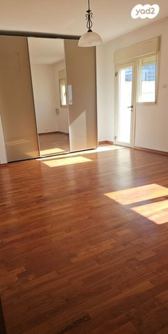 מנדל זינגר 15