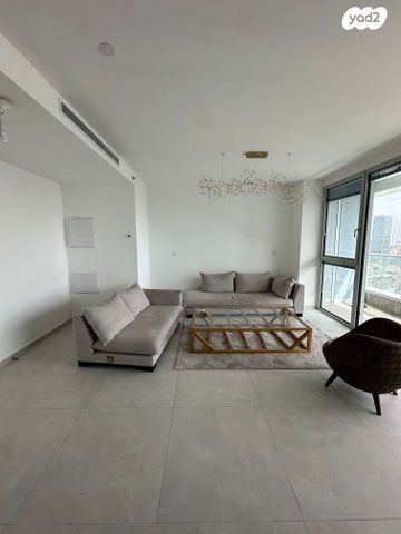 גני שרונה, קרית הממשלה