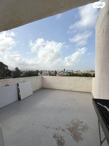 שדרות ירושלים 1