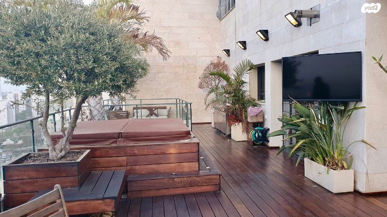 גג/ פנטהאוז