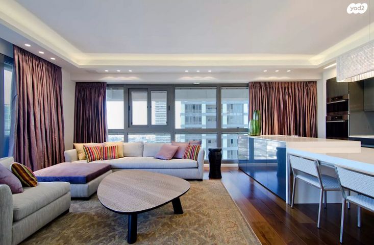 ניסים אלוני 