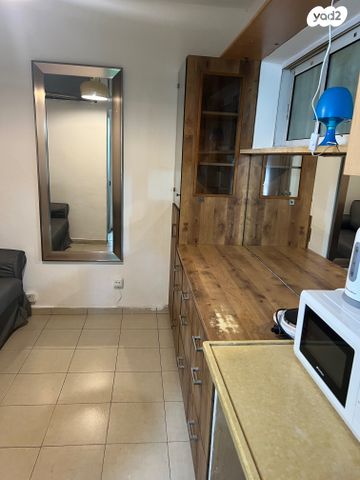 עמנואל הרומי 