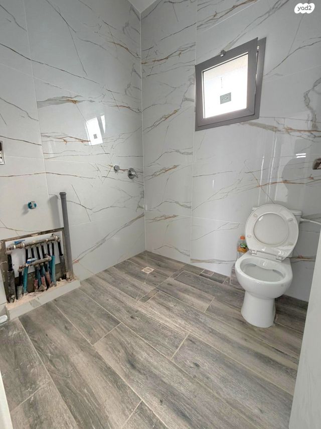 גג/ פנטהאוז, נתן אלבז, רובע ו', אשדוד