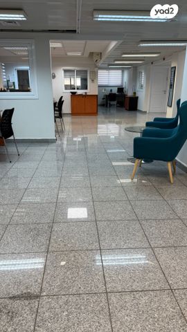 בניין משרדים