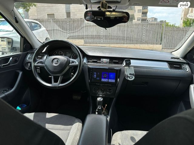 מודעת רכב סקודה ראפיד