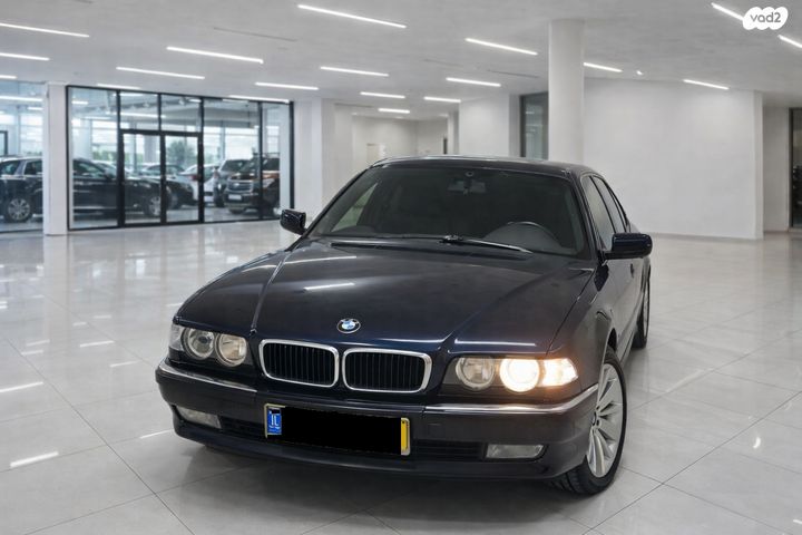 מודעת רכב ב מ וו סדרה 7