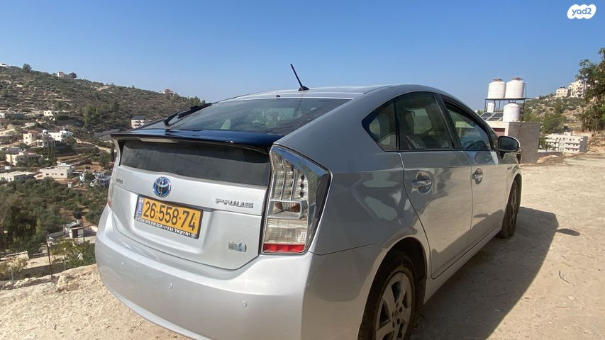 מודעת רכב טויוטה פריוס