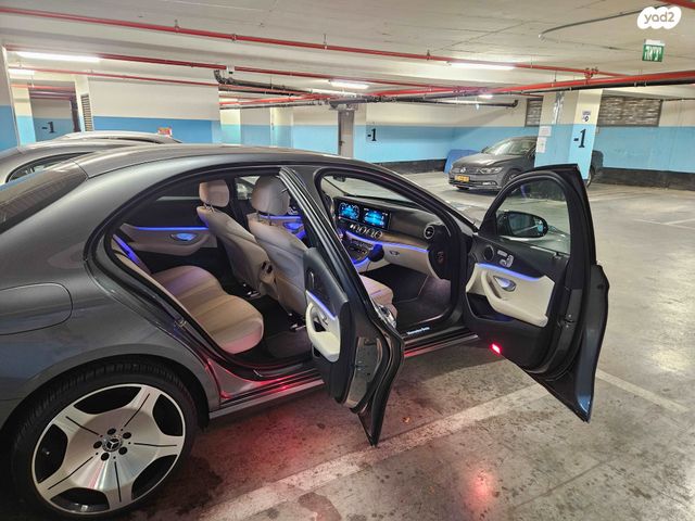 מודעת רכב מרצדס-בנץ E-class