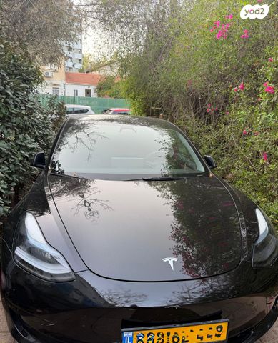 מודעת רכב טסלה מודל 3