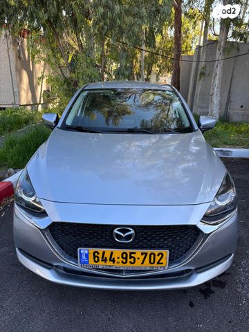 מודעת רכב מאזדה 2