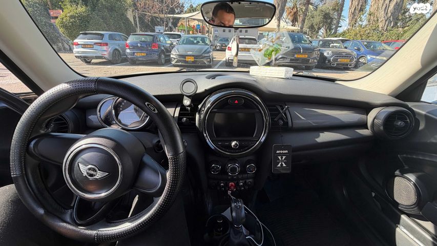 מודעת רכב מיני קופר