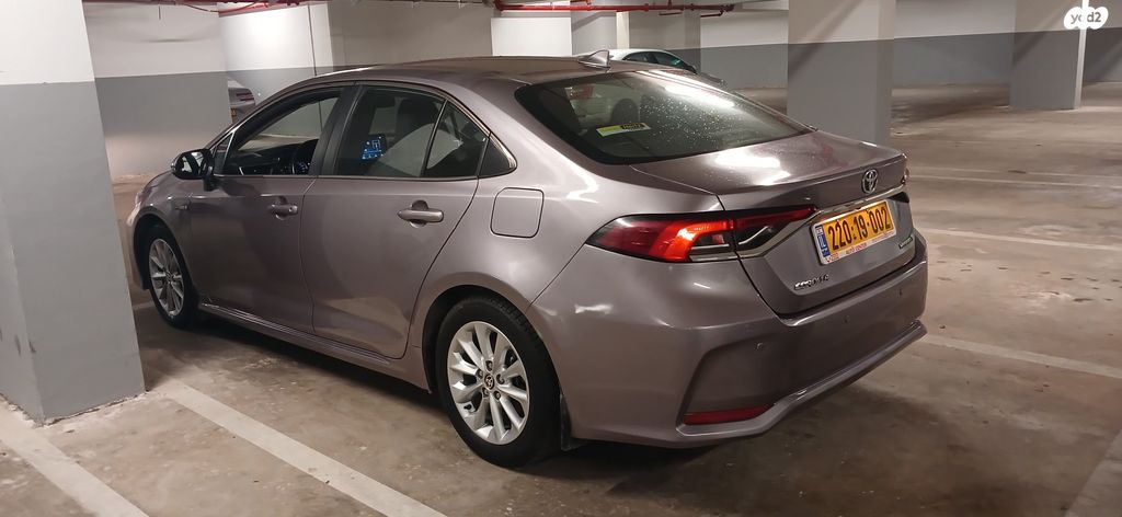 מודעת רכב טויוטה קורולה