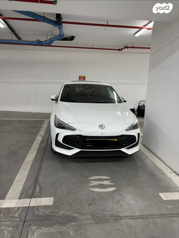 מודעת רכב אם ג'י MG3