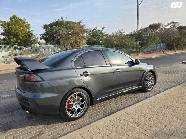 מודעת רכב מיצובישי לנסר איוולושן