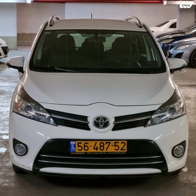 מודעת רכב טויוטה ורסו