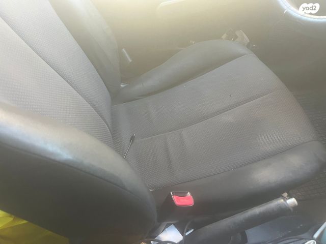 מודעת רכב מאזדה 2