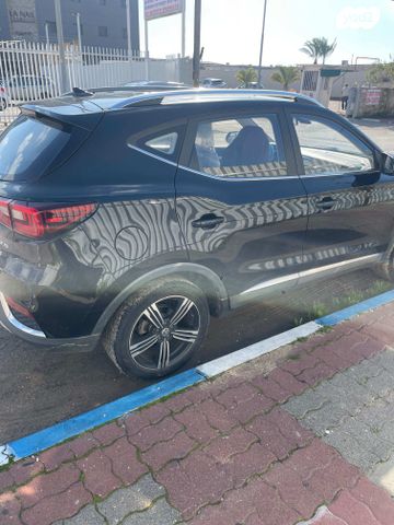 מודעת רכב אם ג'י ZS