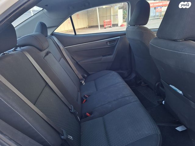 מודעת רכב טויוטה קורולה