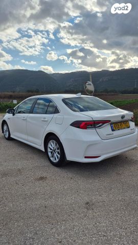 מודעת רכב טויוטה קורולה