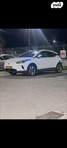 מודעת רכב ג׳ילי Geometry C