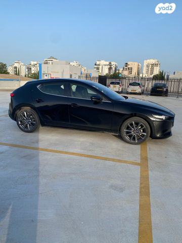 מודעת רכב מאזדה 3