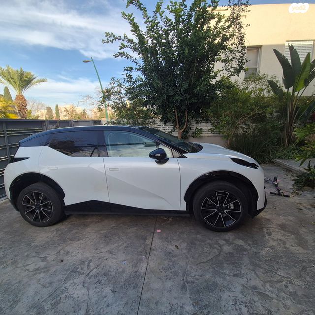 מודעת רכב זיקר X