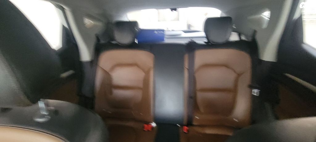 מודעת רכב אם ג'י ZS