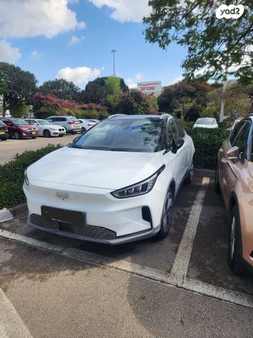 מודעת רכב ג׳ילי Geometry C