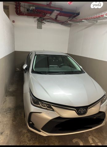 מודעת רכב טויוטה קורולה