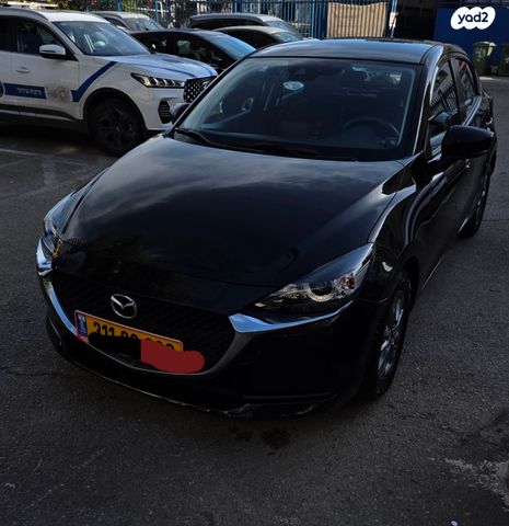 מודעת רכב מאזדה 2