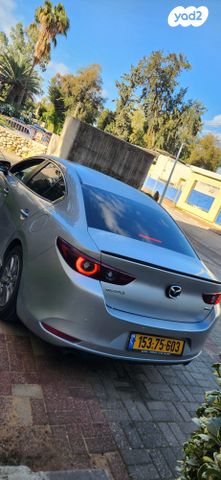 מודעת רכב מאזדה 3