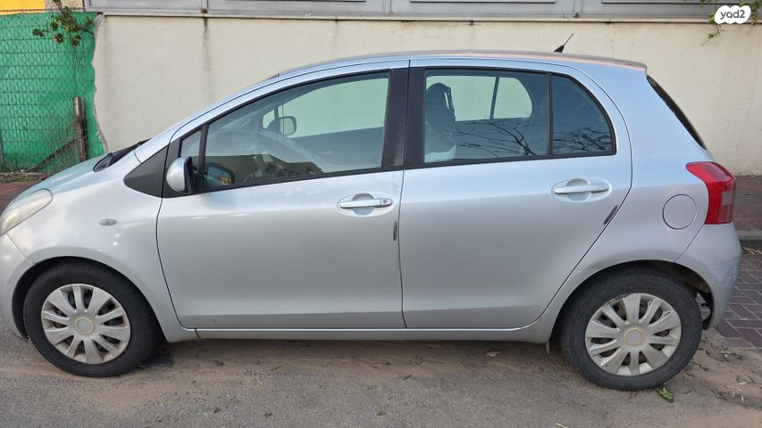 מודעת רכב טויוטה יאריס