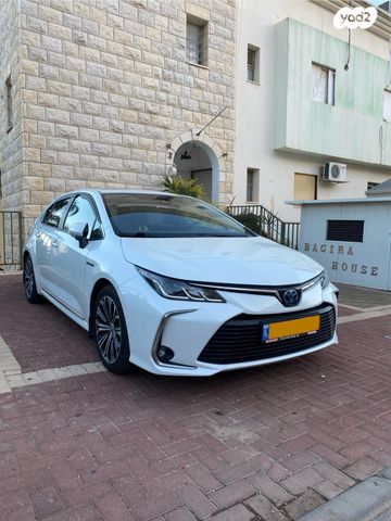 מודעת רכב טויוטה קורולה