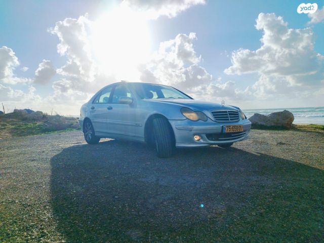 מודעת רכב מרצדס-בנץ C-class