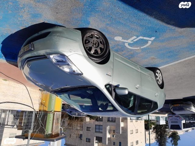 מודעת רכב טויוטה פריוס