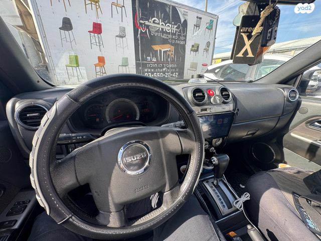 מודעת רכב איסוזו די-מקס