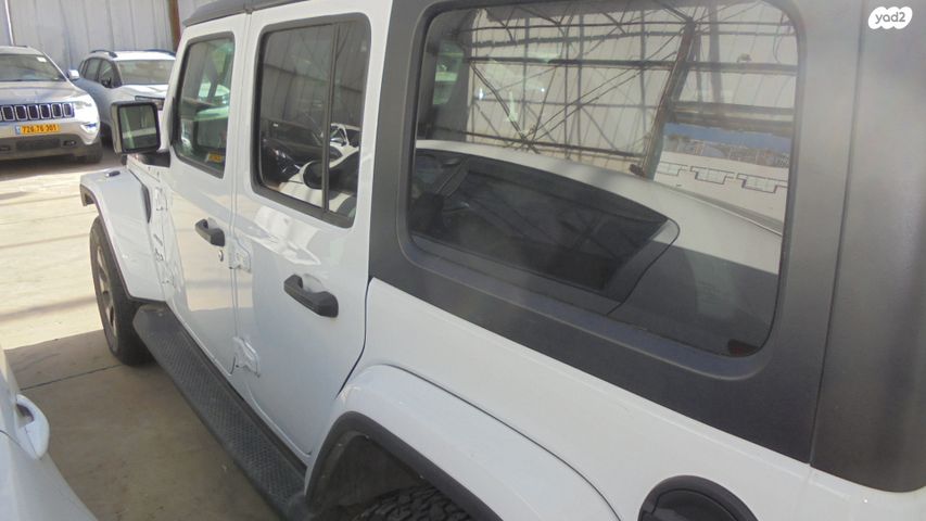 מודעת רכב ג'יפ רנגלר 2