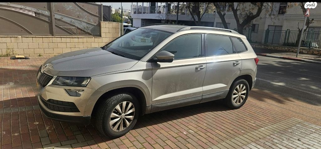 מודעת רכב סקודה קארוק