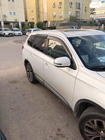 מודעת רכב מיצובישי אאוטלנדר