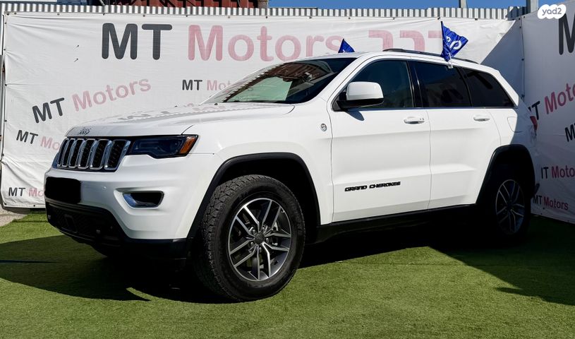 מודעת רכב ג'יפ גרנד צ'ירוקי