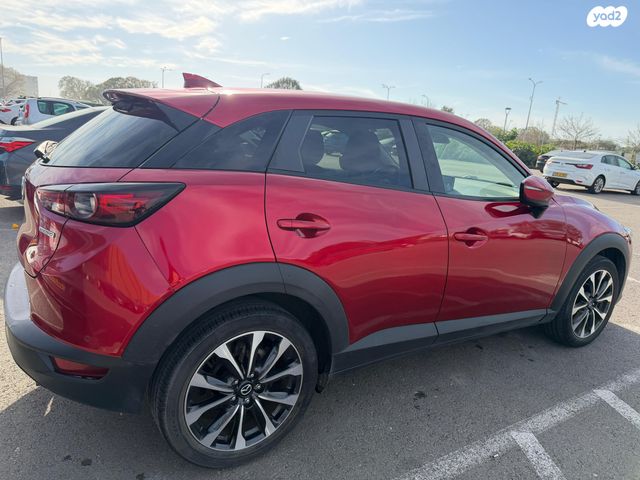 מודעת רכב מאזדה CX-3