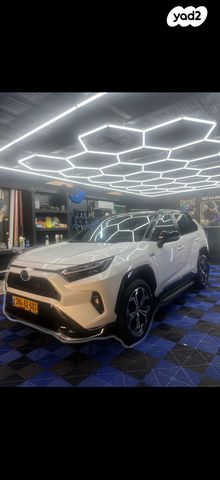 מודעת רכב טויוטה RAV4