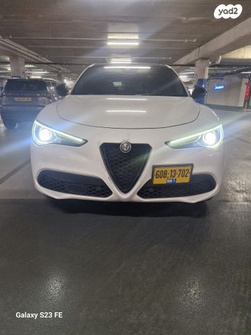 מודעת רכב אלפא רומיאו סטלביו 2
