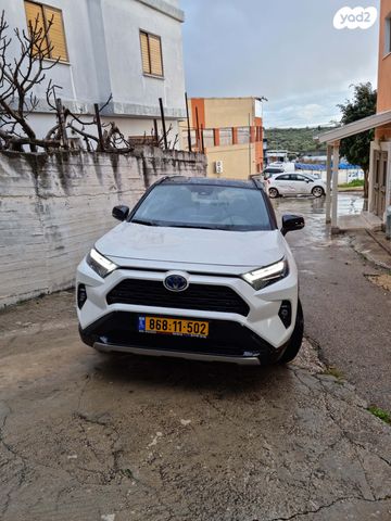מודעת רכב טויוטה RAV4