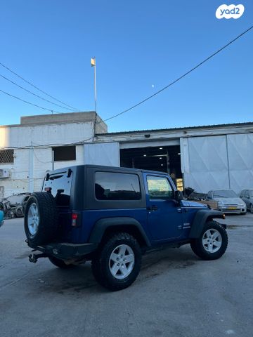 מודעת רכב ג'יפ רנגלר