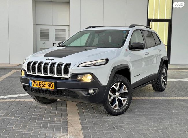 מודעת רכב ג'יפ צ'ירוקי