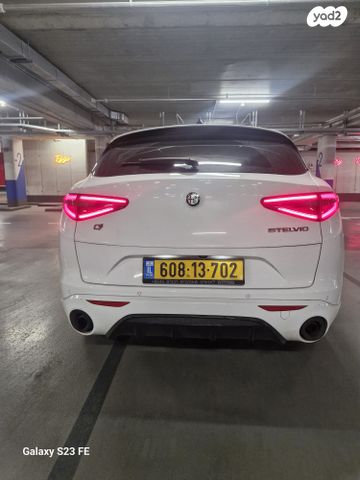 מודעת רכב אלפא רומיאו סטלביו 2