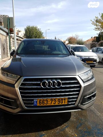 מודעת רכב אאודי Q7