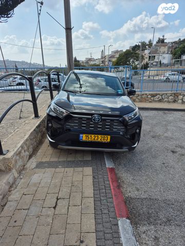 מודעת רכב טויוטה RAV4